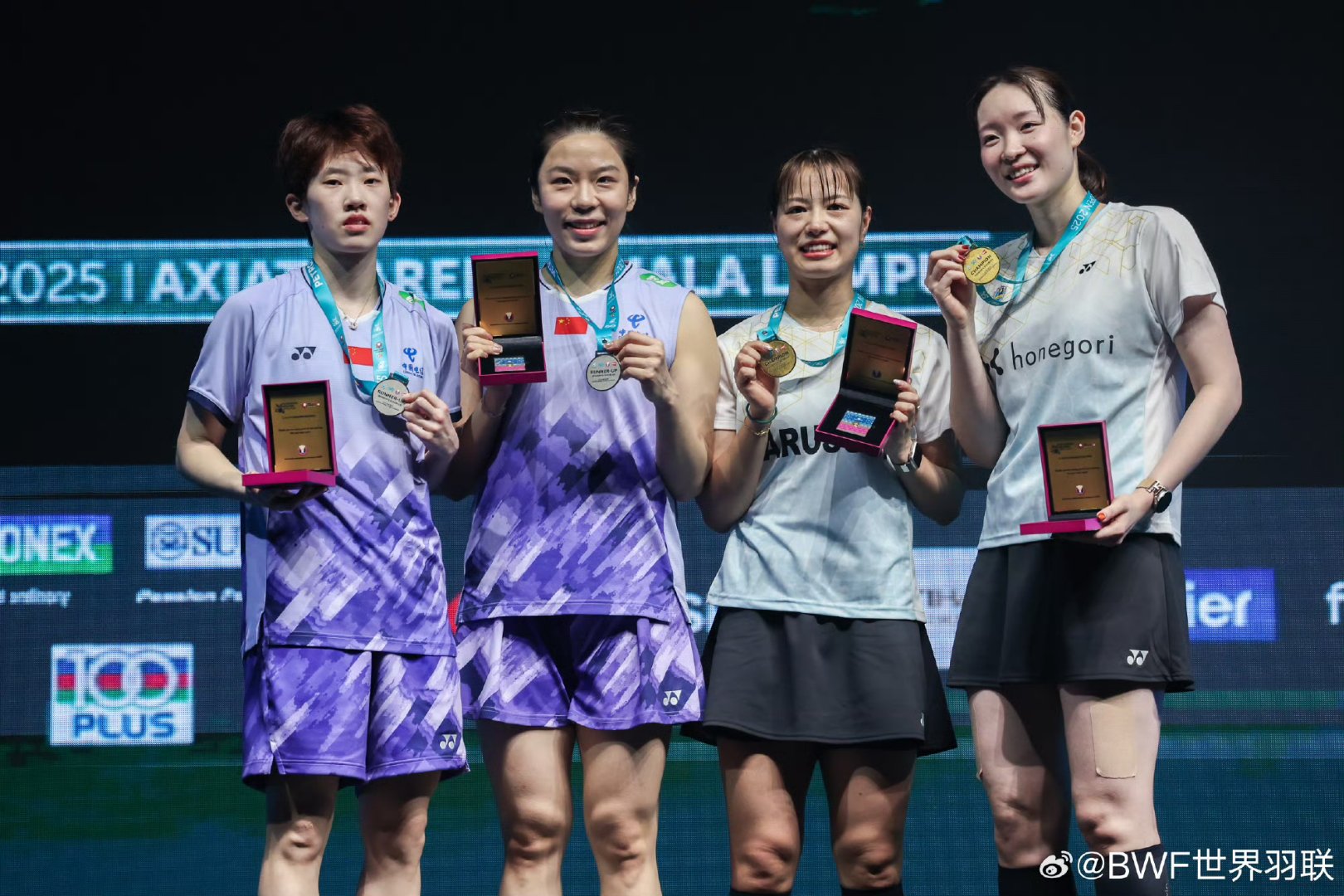 英格兰羽毛球队逆转马来西亚羽毛球队，安赛龙统治全场