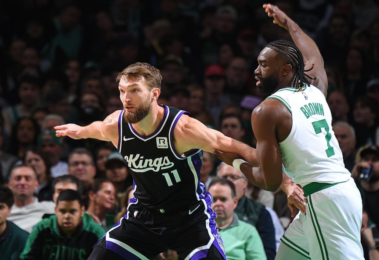 凯尔特人逆转猛龙，福克斯统治全场