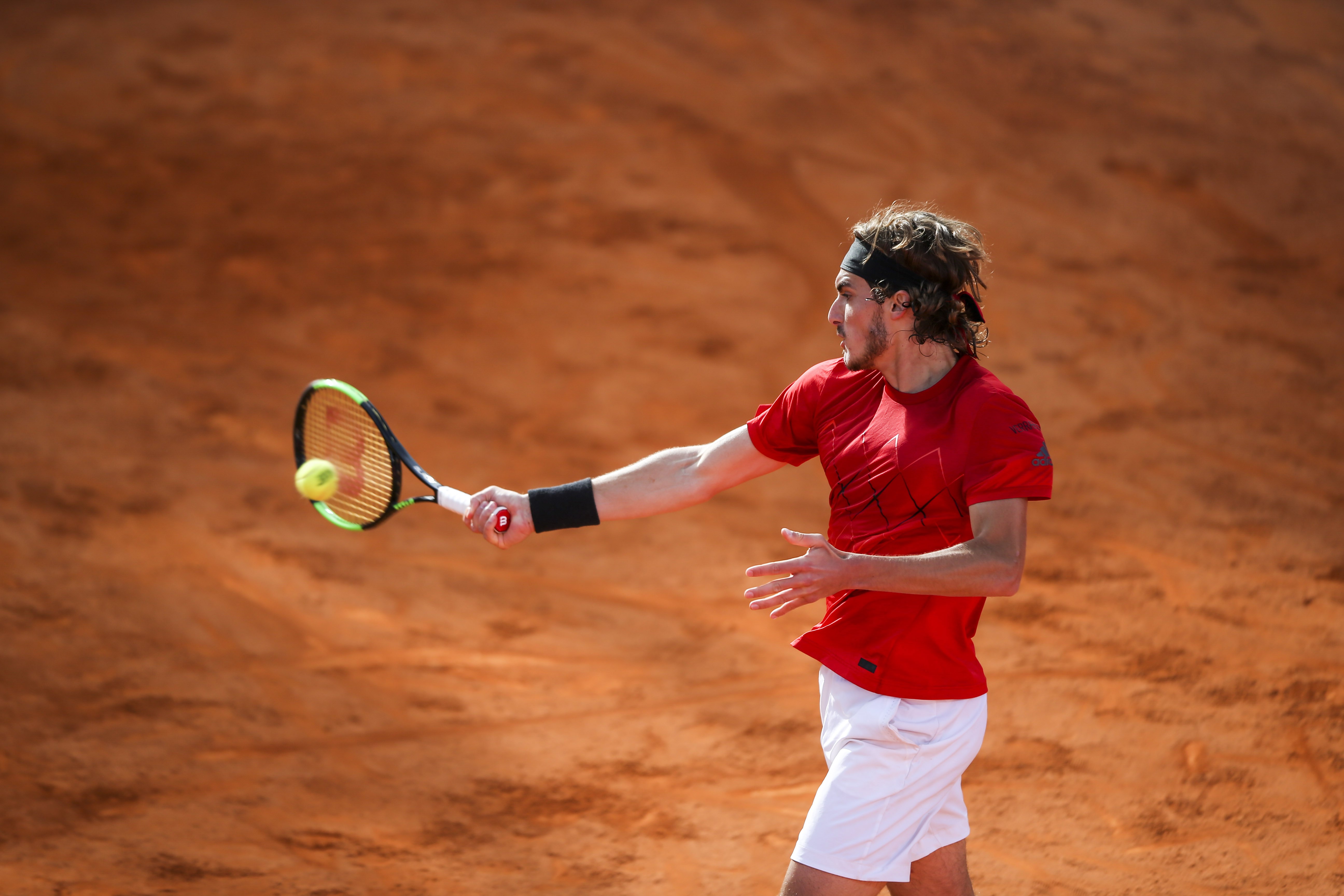 戴维斯杯鏖战联合杯，西西帕斯刷新纪录